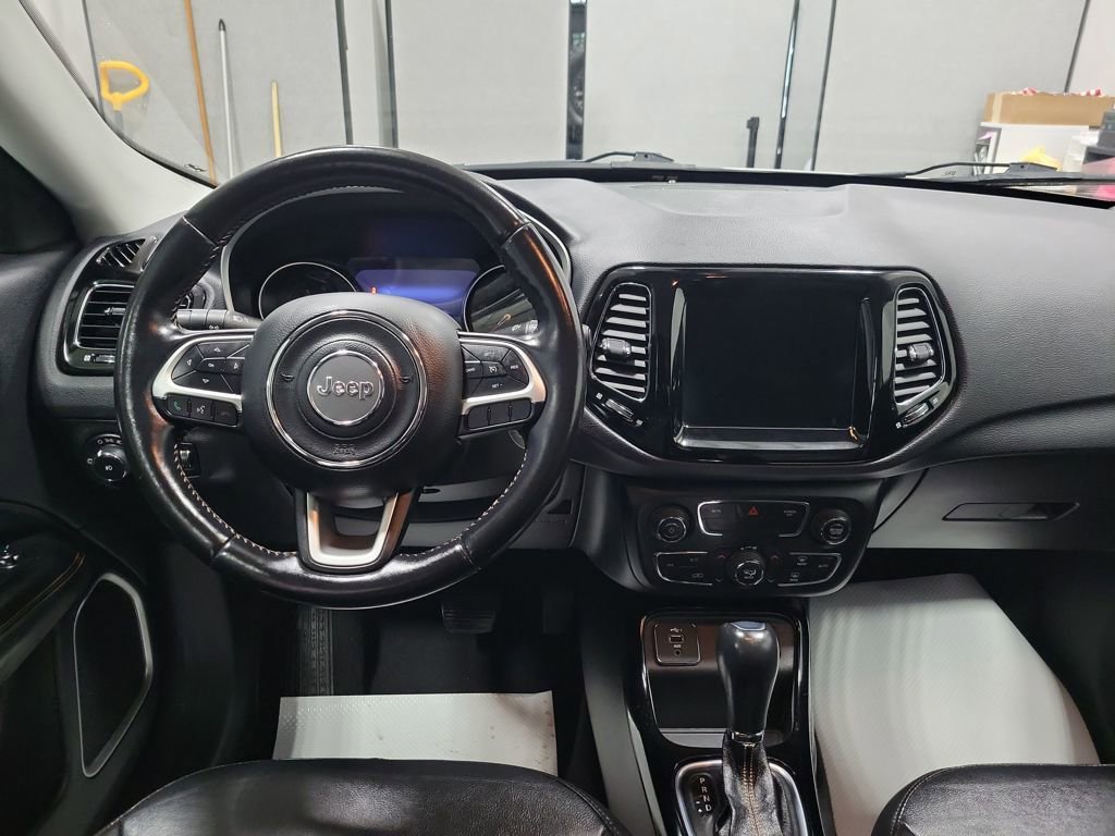 Used 2020 Jeep Compass Limited image 3