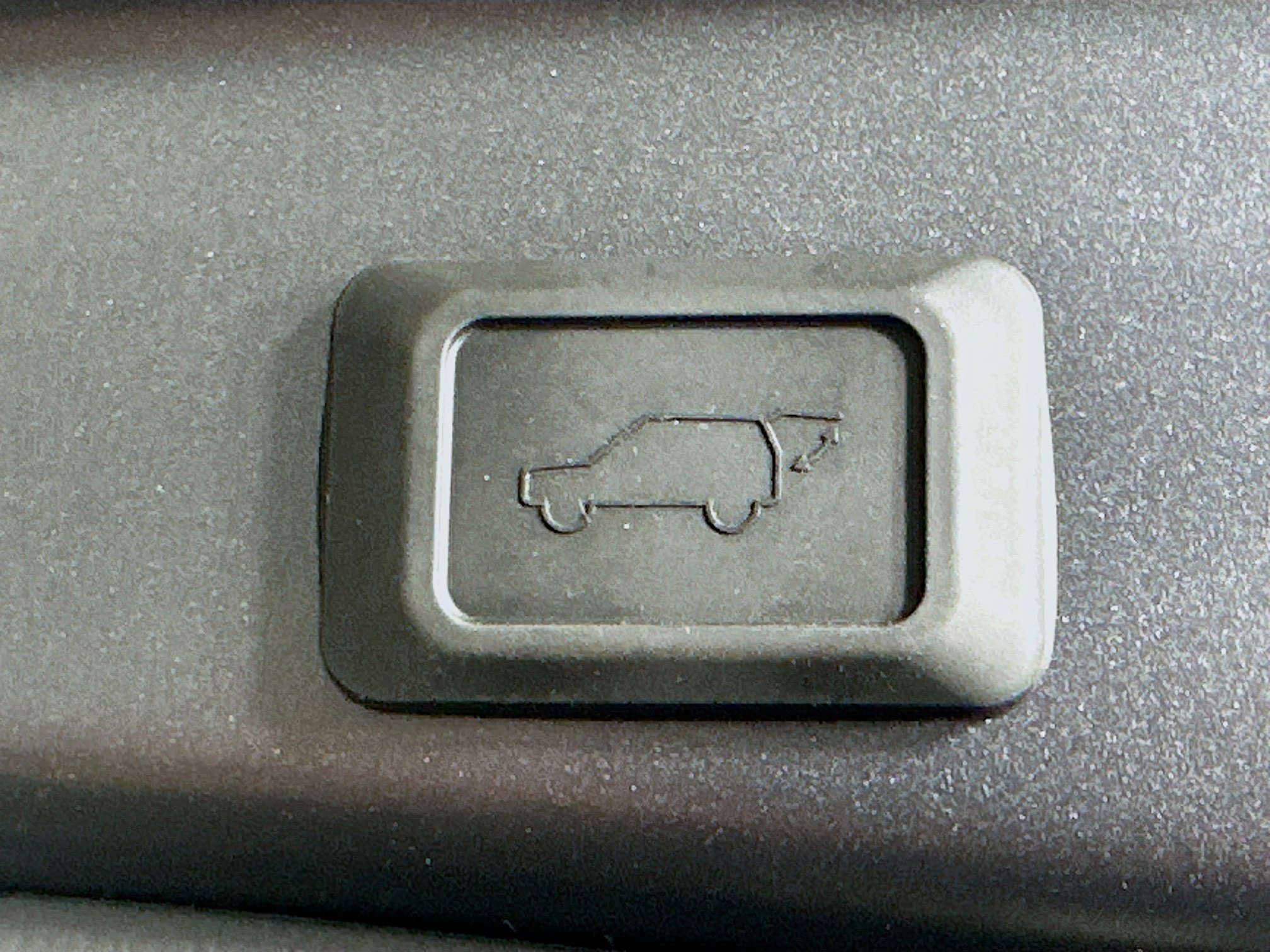 Used 2025 Toyota RAV4 XLE w/ Convenience Package FWD image 29