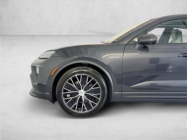 New 2026 Porsche Macan 4 Electric AWD/4WD image 28