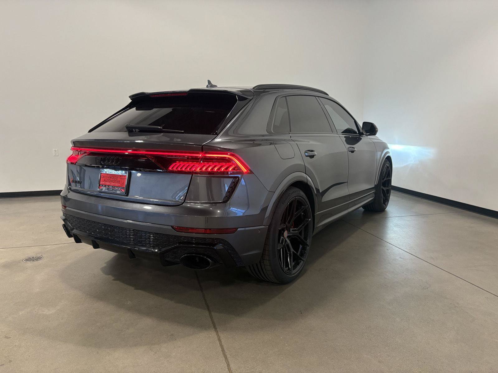 Used 2022 Audi RS Q8 AWD/4WD image 3