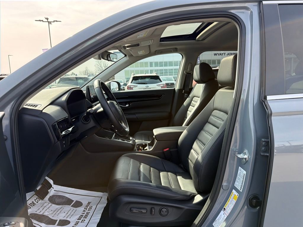 Used 2025 Honda CR-V EX-L image 14