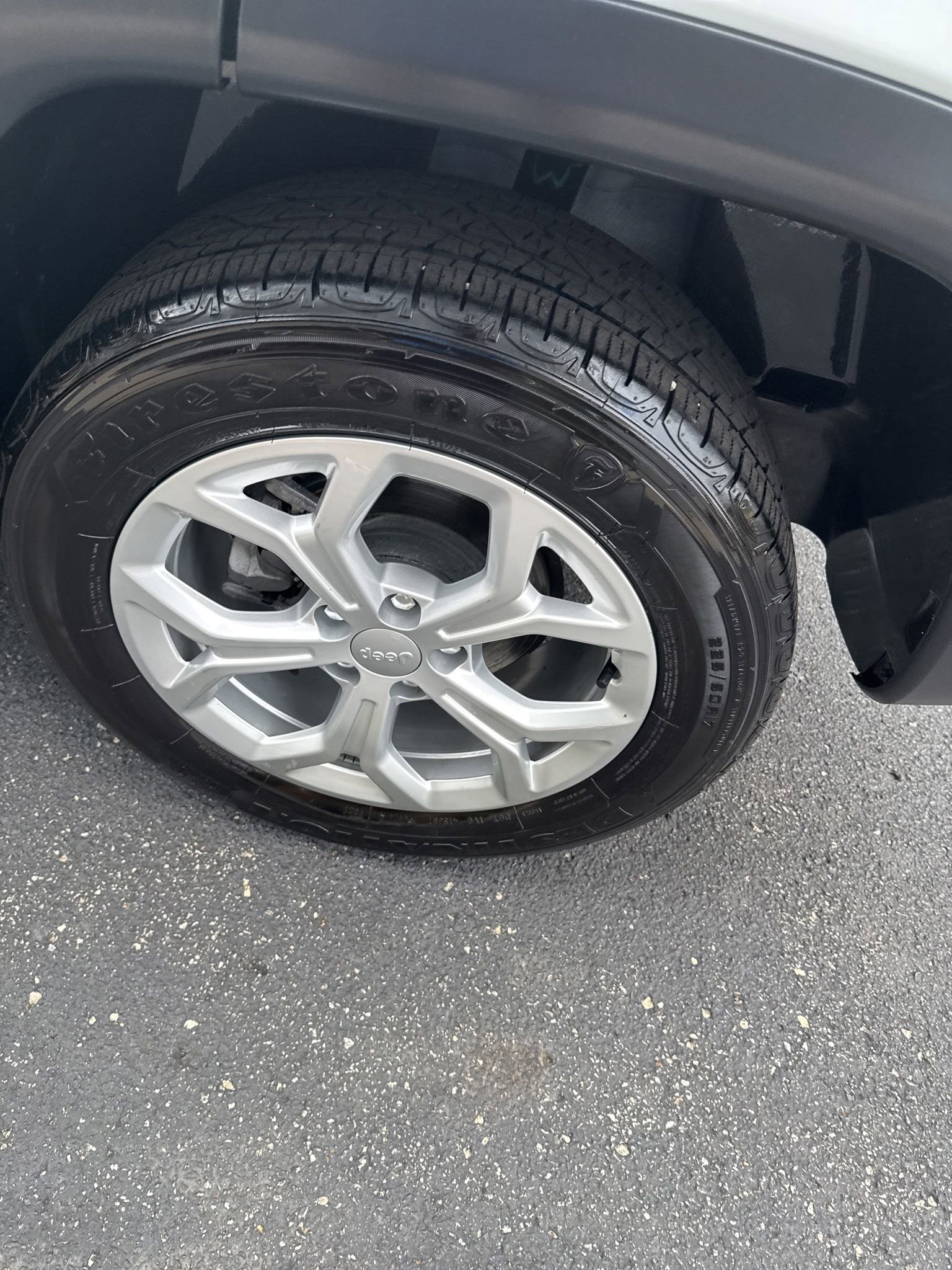 Used 2024 Jeep Compass Sport image 24