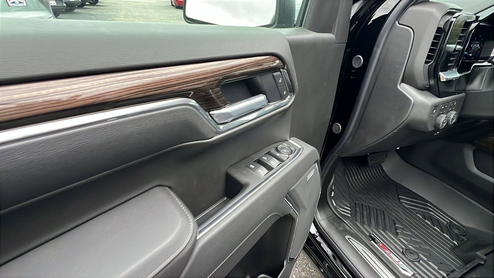 New 2026 Chevrolet Silverado 1500 RST w/ RST All Star Premium Package image 12