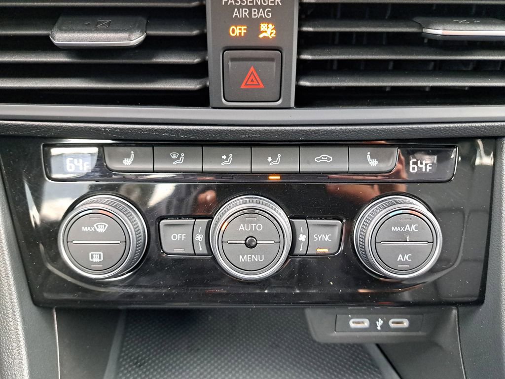 Used 2024 Volkswagen Jetta SE image 23