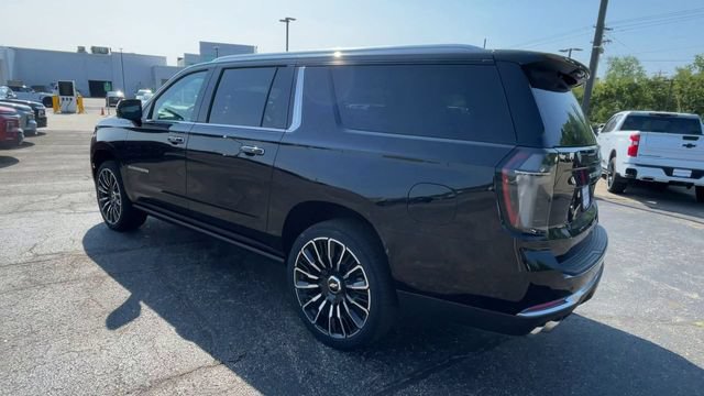 New 2026 Chevrolet Suburban High Country AWD/4WD image 8