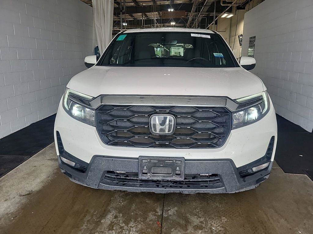 Used 2023 Honda Passport EX-L image 2