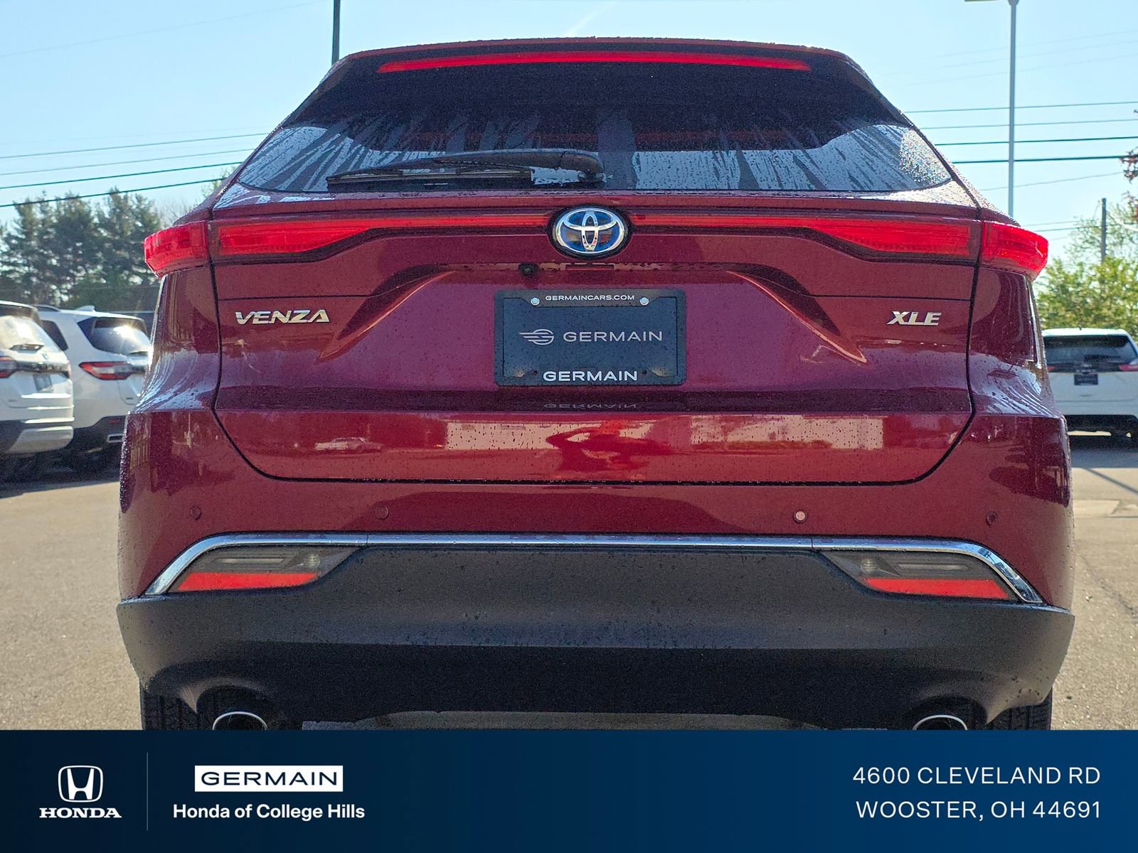 Used 2024 Toyota Venza XLE AWD/4WD image 14