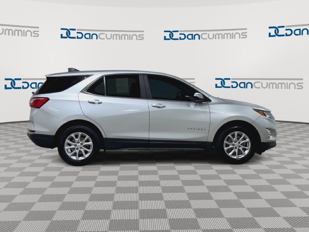 Used 2021 Chevrolet Equinox LT FWD image 2
