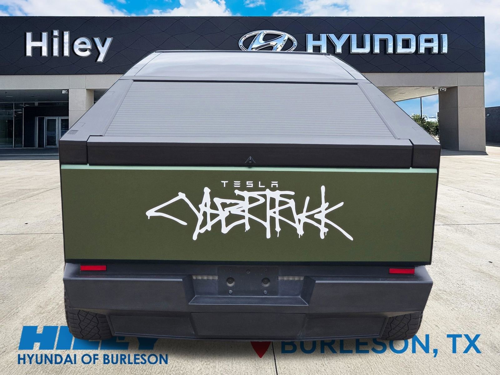 Used 2024 Tesla Cybertruck Cyberbeast AWD/4WD image 5