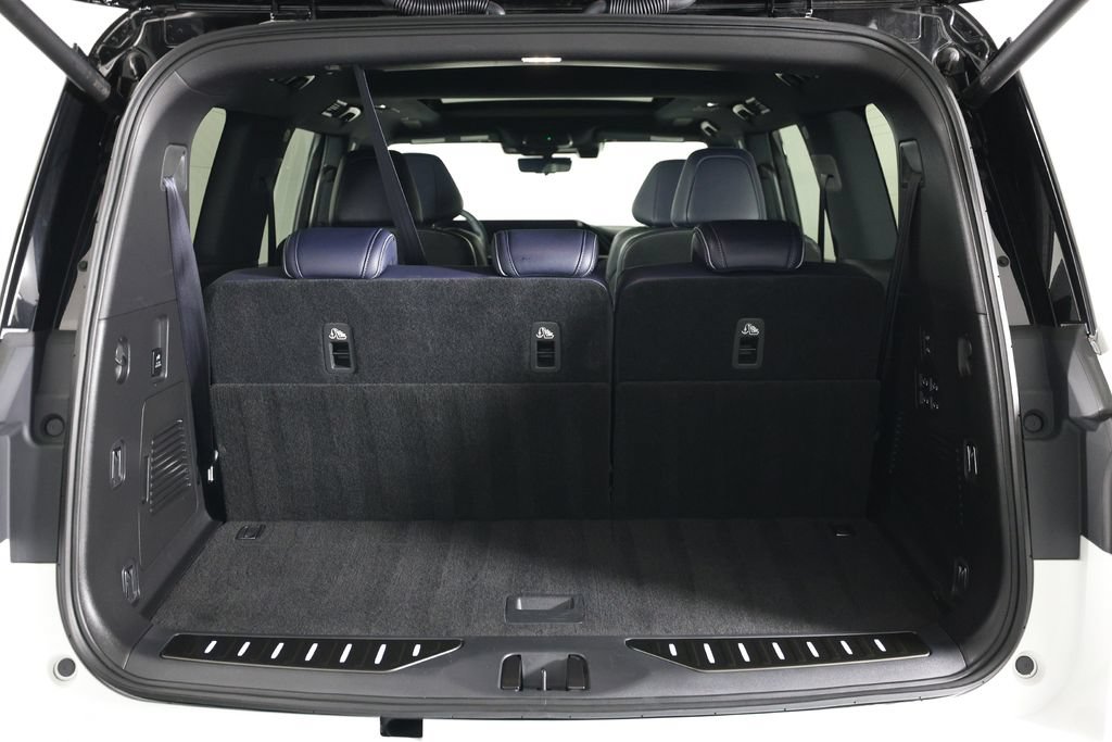 Used 2026 INFINITI QX80 4WD image 13