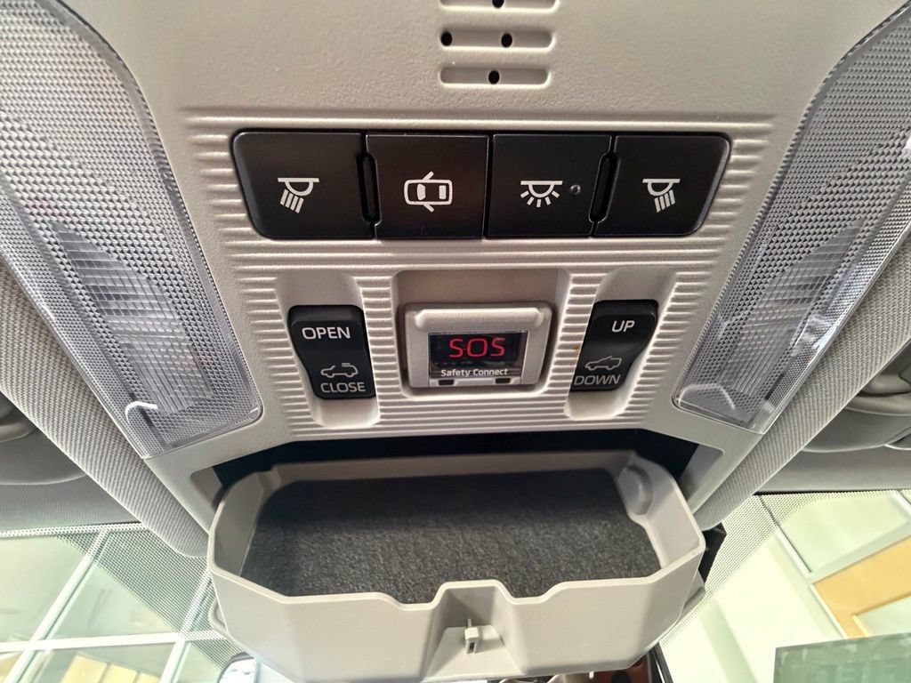 Used 2019 Toyota RAV4 Adventure AWD/4WD image 25