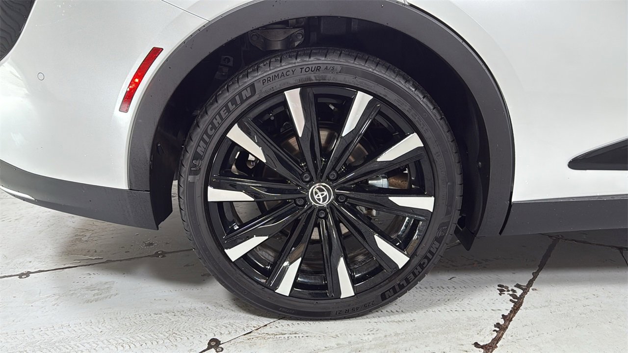 Certified 2026 Toyota Crown Platinum image 22