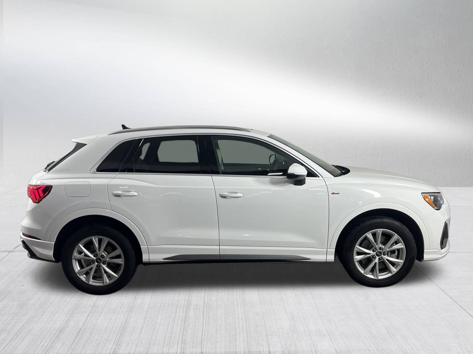 Used 2022 Audi Q3 2.0T Premium image 8