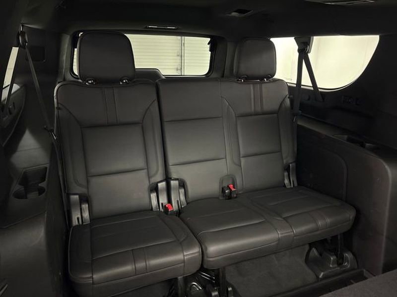 Used 2021 Chevrolet Suburban RST w/ Rear Media and Nav Package AWD/4WD image 25