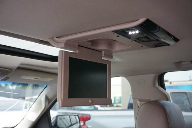 Used 2016 Chevrolet Tahoe LTZ RWD image 6