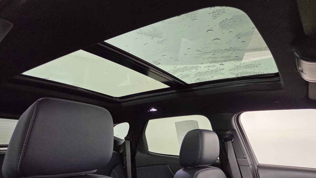 Used 2025 Chevrolet Blazer RS w/ Driver Confidence II Package image 37