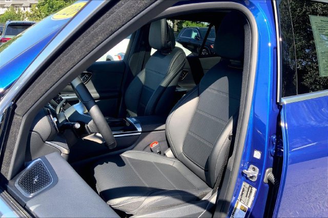 Used 2026 Mercedes-Benz GLC 300 4MATIC image 6