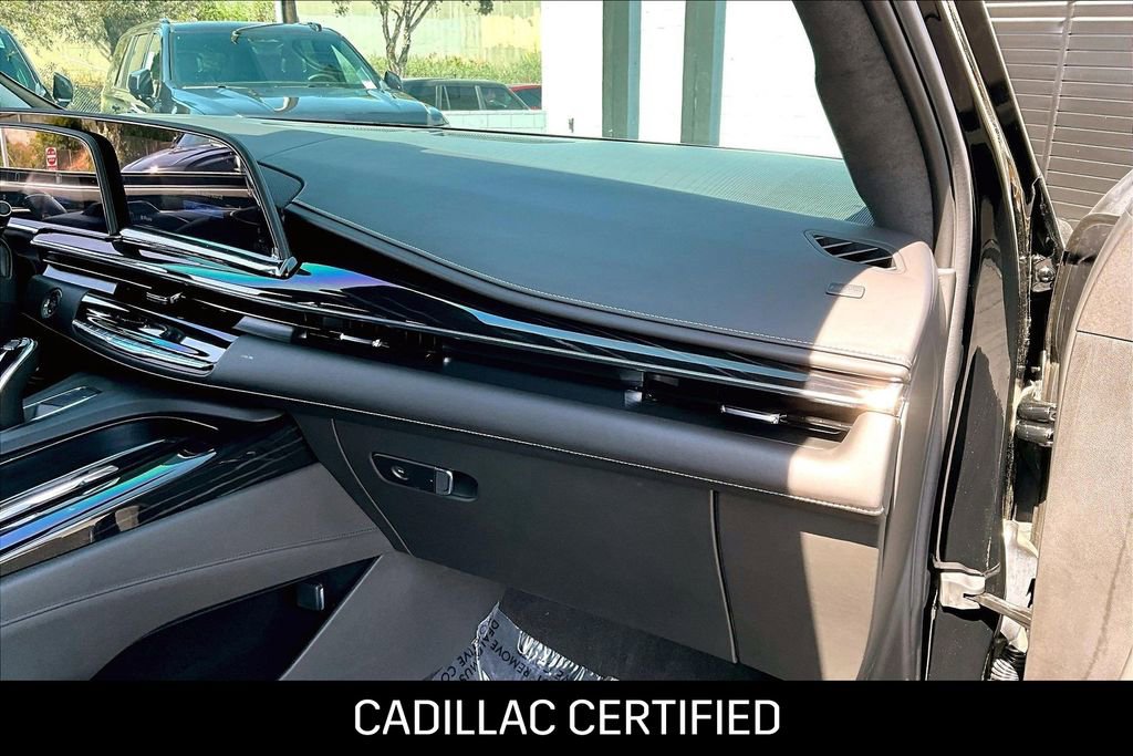 Certified 2023 Cadillac Escalade V AWD/4WD image 17