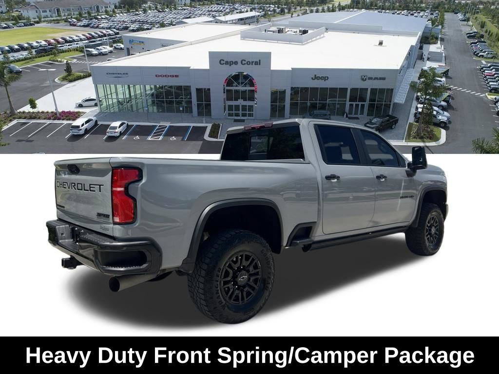 Used 2024 Chevrolet Silverado 2500 ZR2 w/ Technology Package AWD/4WD image 5