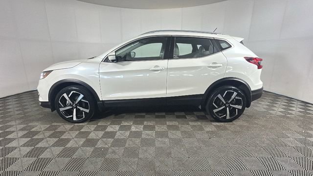Used 2022 Nissan Rogue Sport SL AWD/4WD image 6