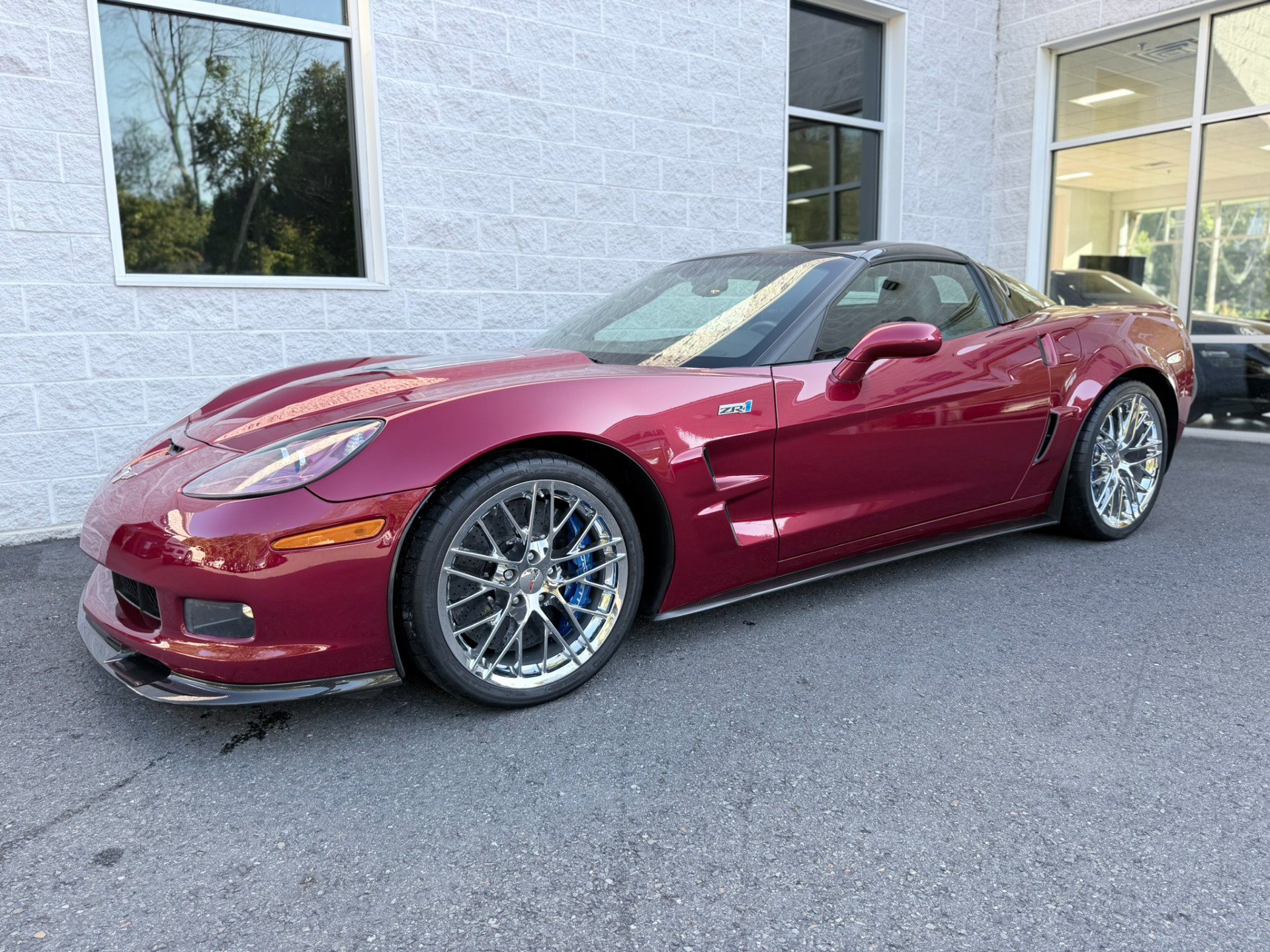 Used 2013 Chevrolet Corvette ZR1 w/ 3ZR Preferred Equipment Group RWD image 2