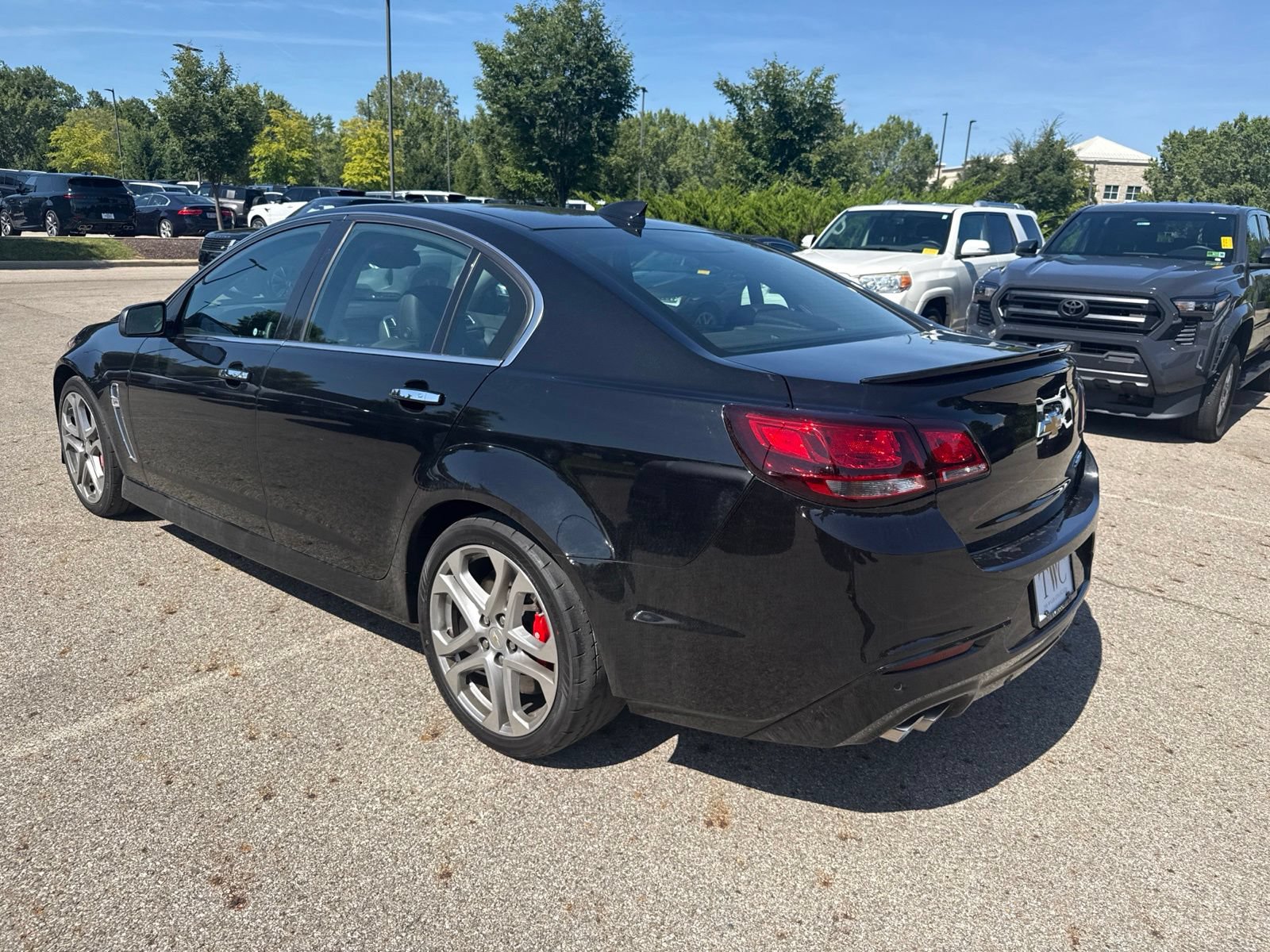 Used 2017 Chevrolet SS RWD image 7