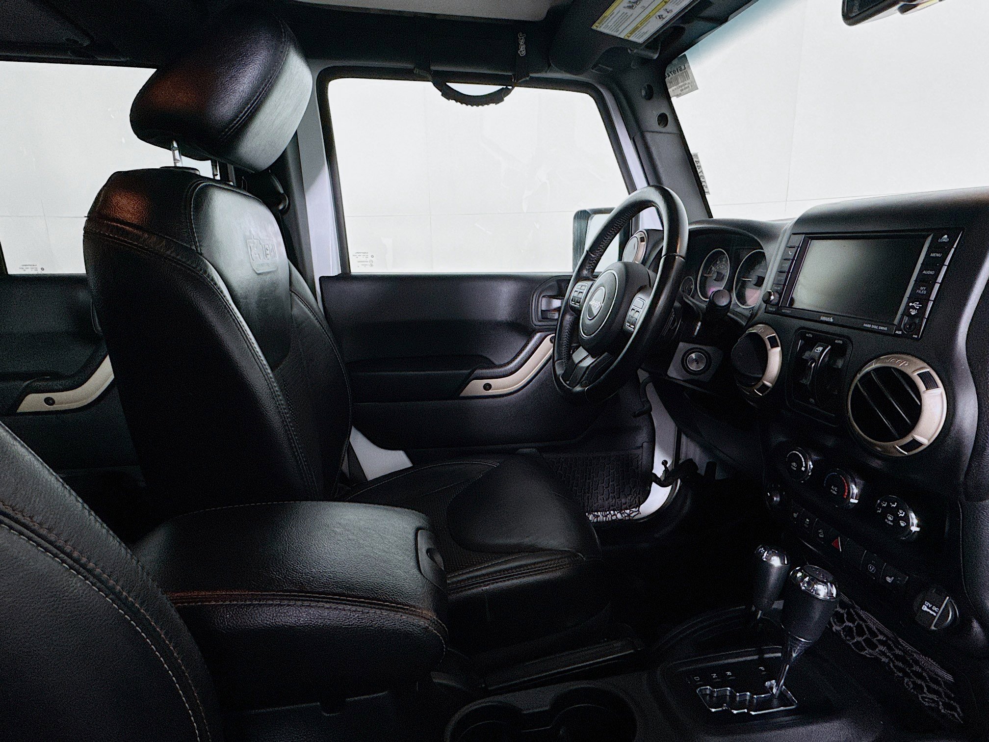 Used 2017 Jeep Wrangler 75th Anniversary image 26