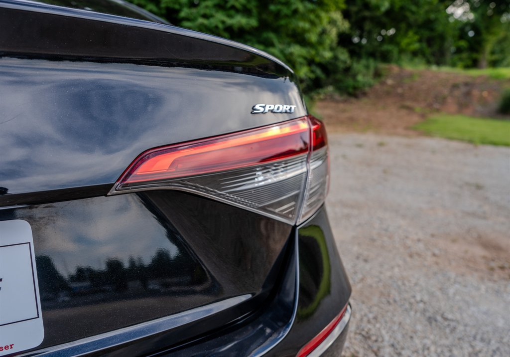 Used 2022 Honda Civic Sport image 11