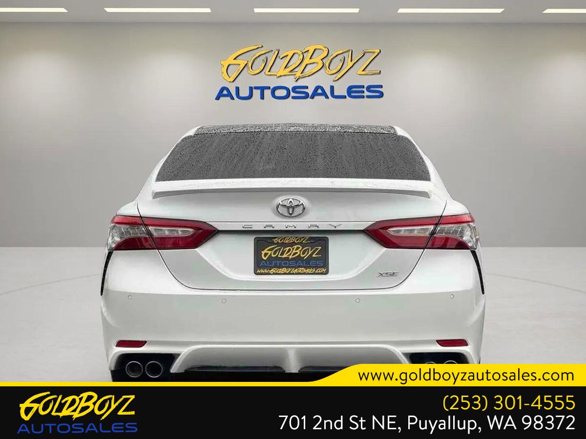 Used 2018 Toyota Camry XSE image 5