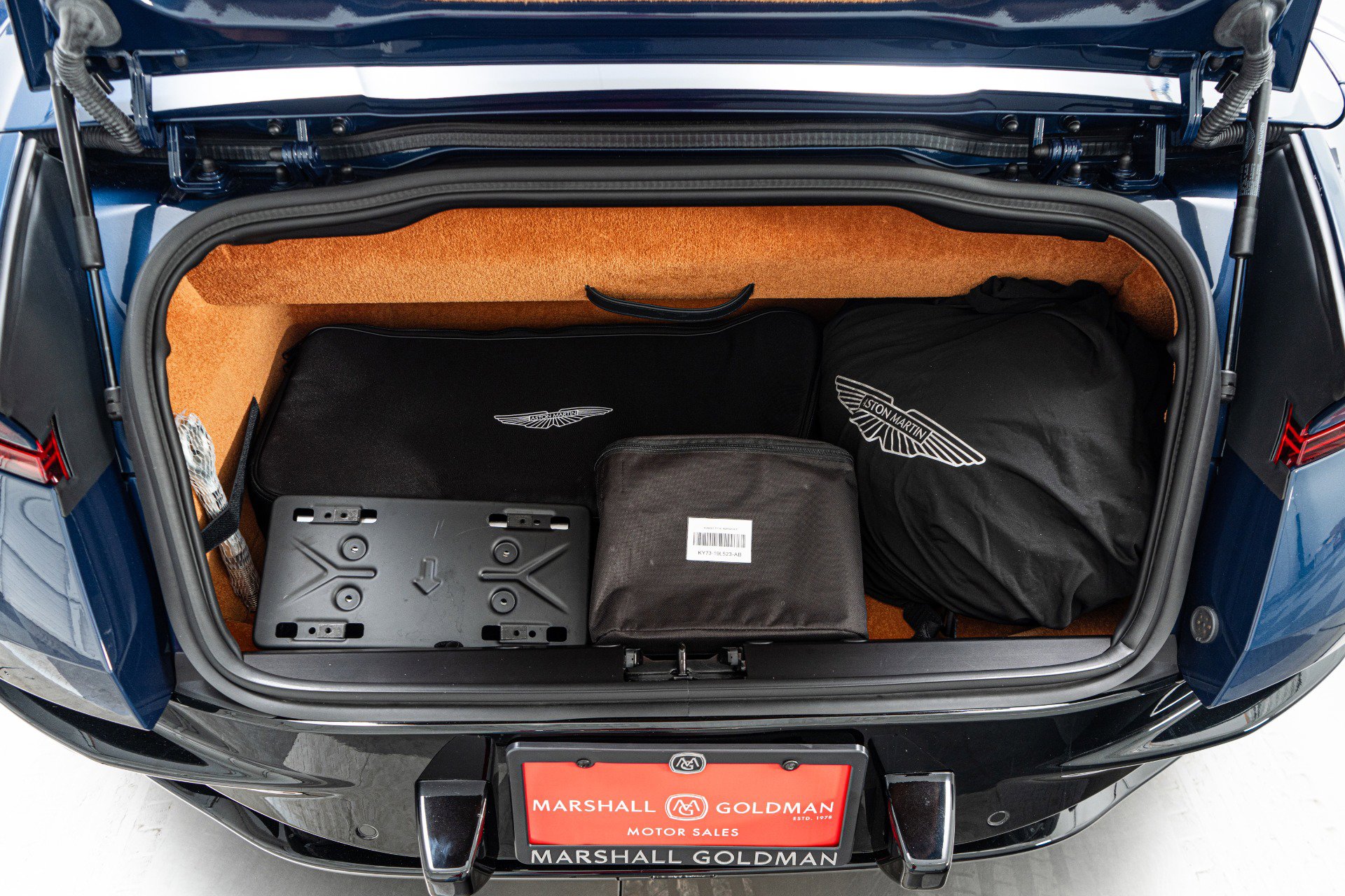 Used 2024 Aston Martin DB12 Volante -Carbon Fiber Bucket S image 19