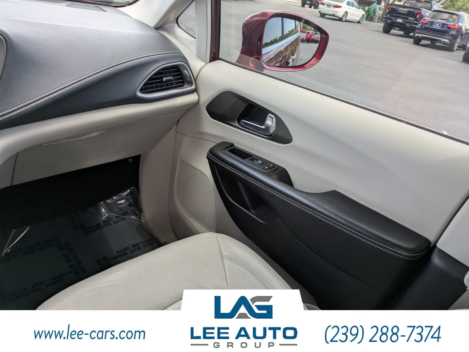 Used 2021 Chrysler Pacifica Touring-L FWD image 15