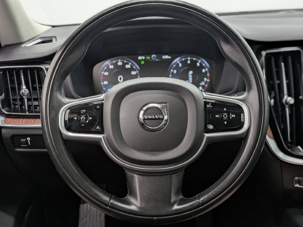 Used 2021 Volvo S60 T5 Momentum w/ Premium Package AWD/4WD image 34