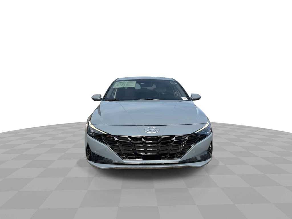 Used 2023 Hyundai Elantra Limited image 4