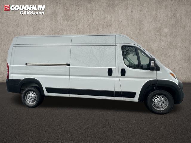 New 2024 RAM ProMaster 2500 w/ Safety Group FWD image 9