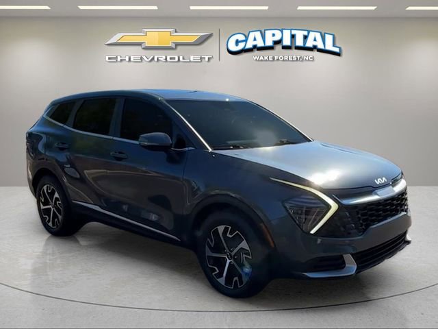 Used 2024 Kia Sportage EX FWD image 7