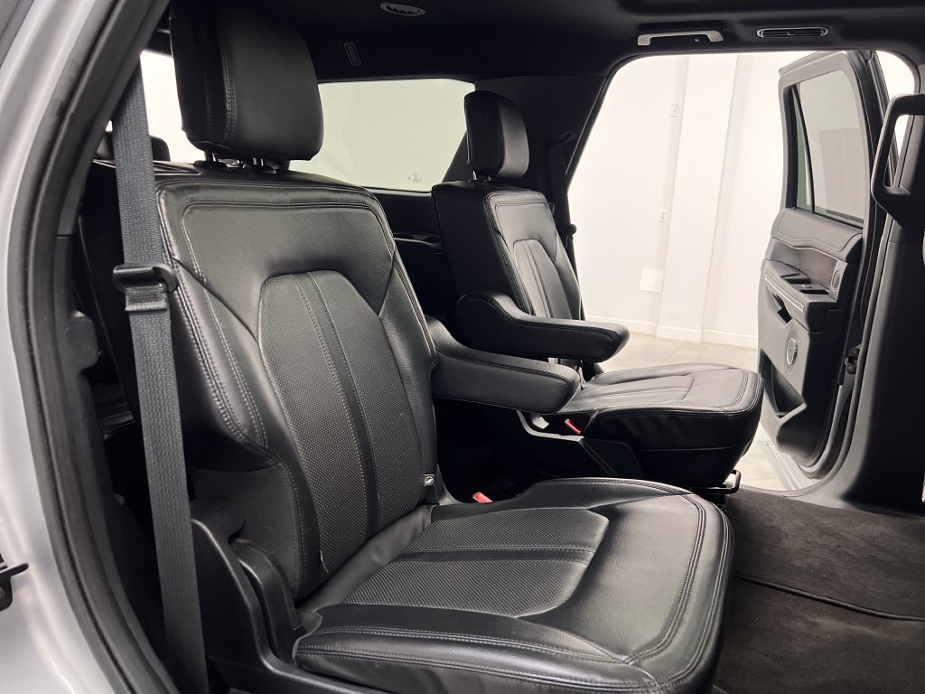 Used 2021 Ford Expedition Limited RWD image 23