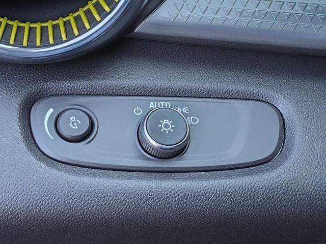 Used 2024 Chevrolet Trax LT image 20