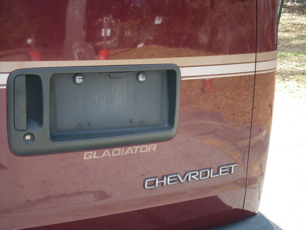 Used 2000 Chevrolet Express 1500 RWD image 9