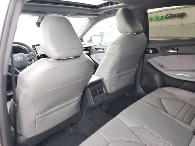 Used 2019 Toyota Avalon XSE w/ Carpet Mat Package FWD image 9