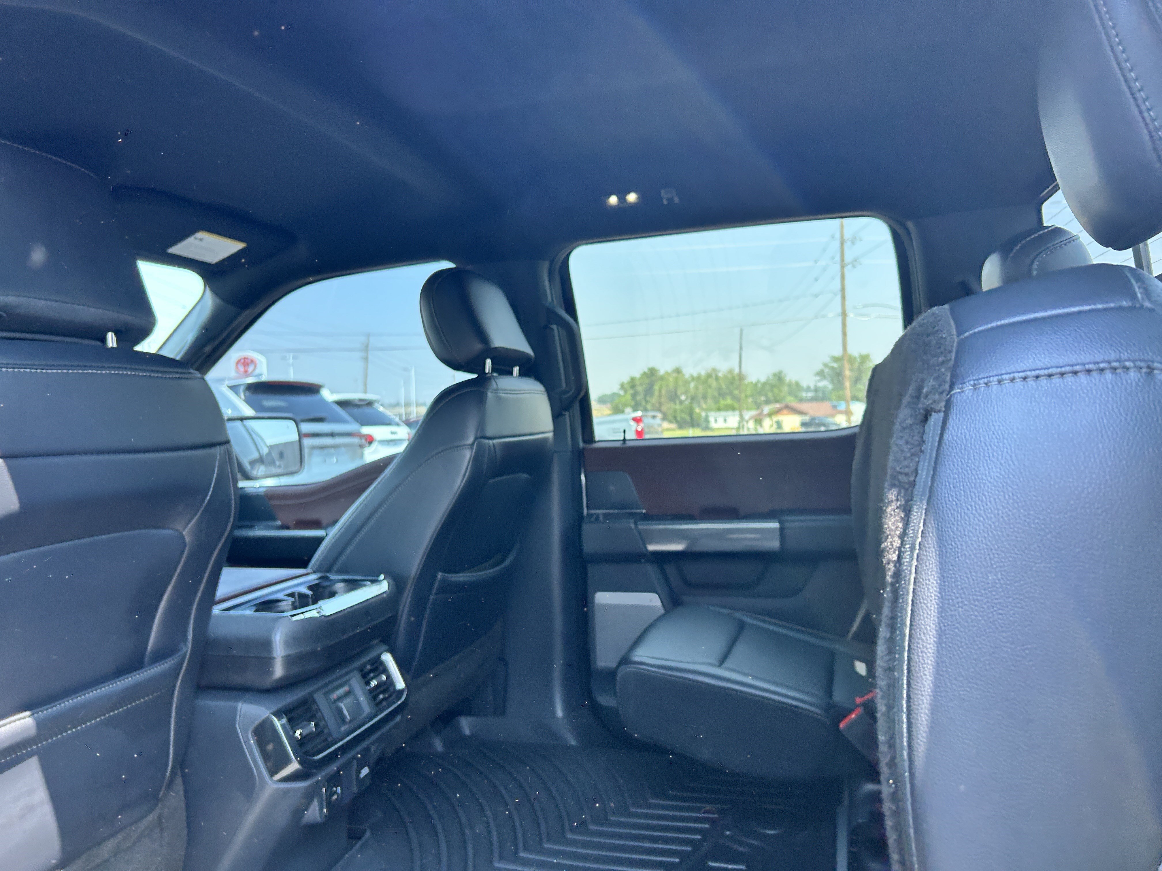 Used 2021 Ford F150 Lariat w/ Equipment Group 502A High AWD/4WD image 11
