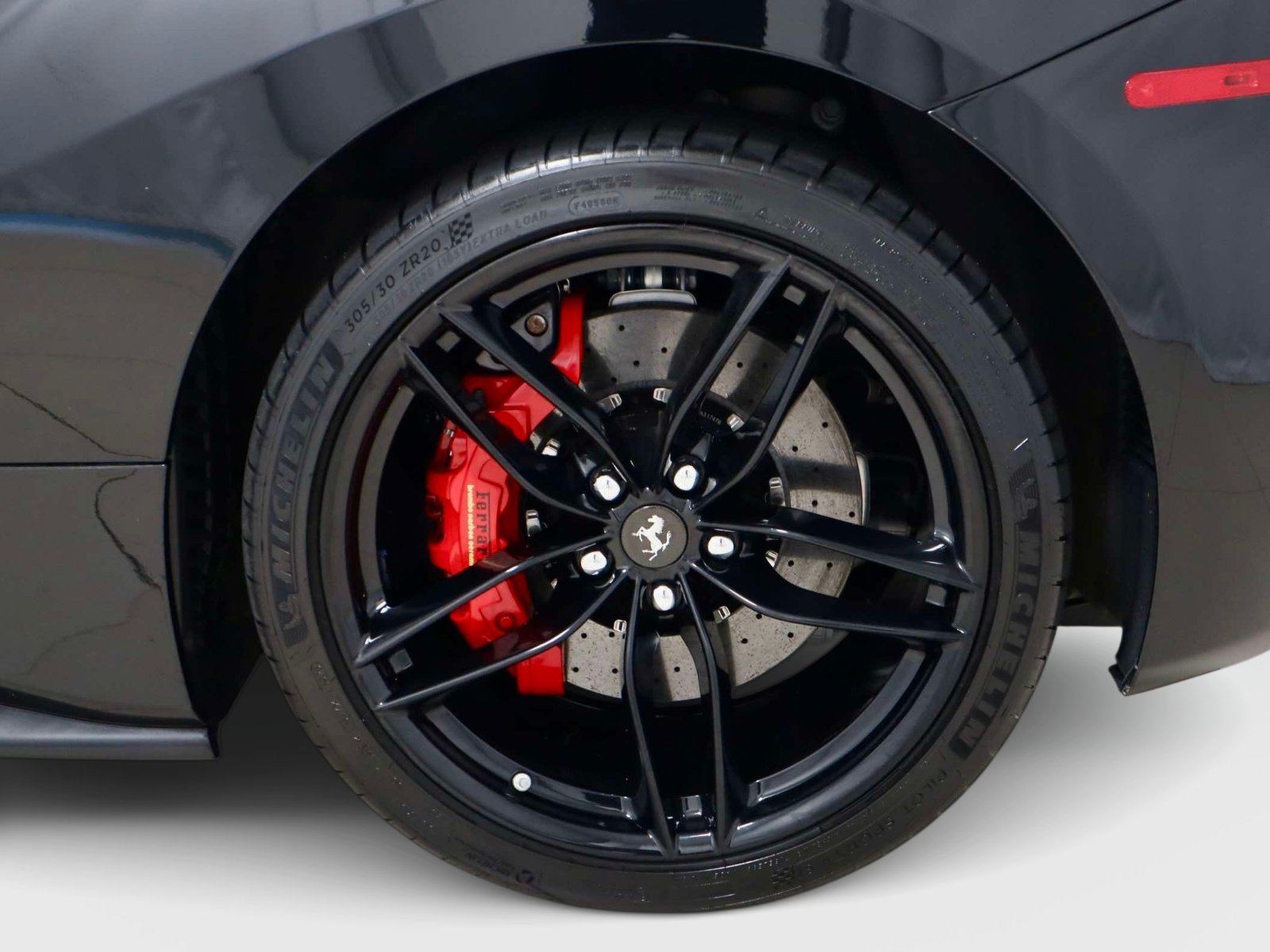 Certified 2019 Ferrari 488 Spider RWD image 9