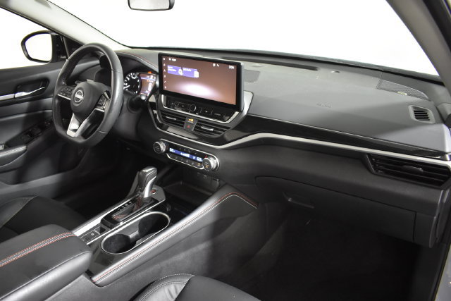 Certified 2024 Nissan Altima 2.0 SR FWD image 37
