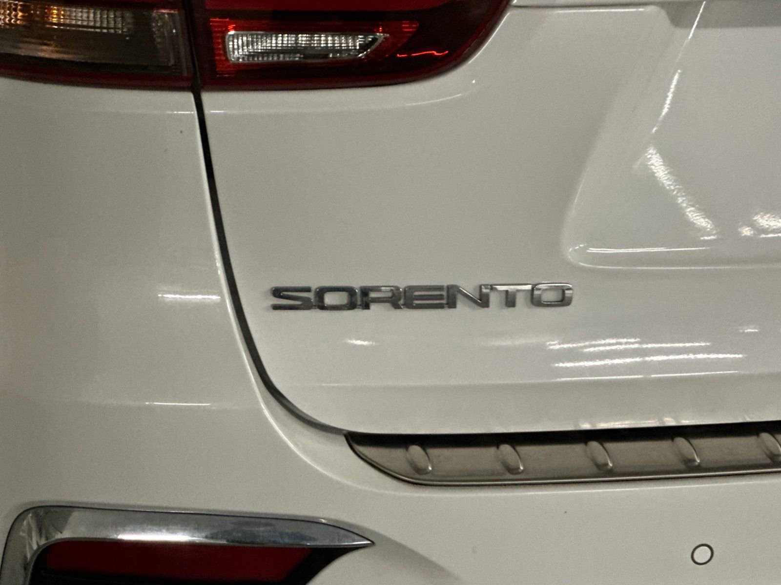 Used 2019 Kia Sorento SX image 37