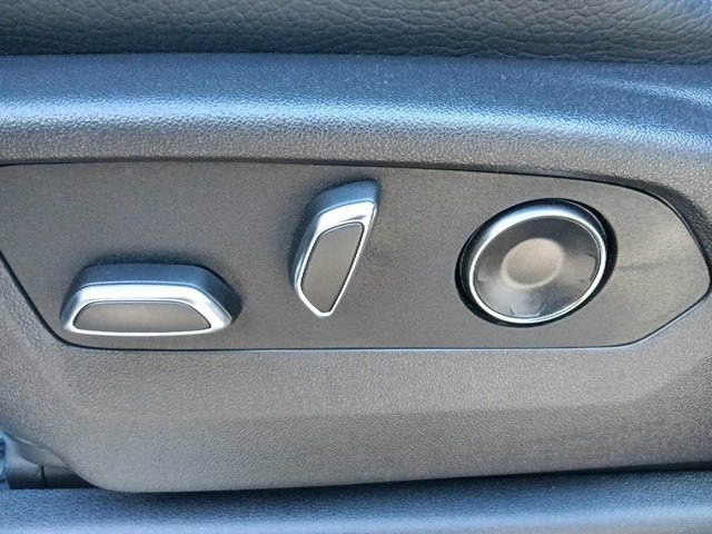 Used 2025 GMC Sierra 2500 Denali w/ Technology Package image 16