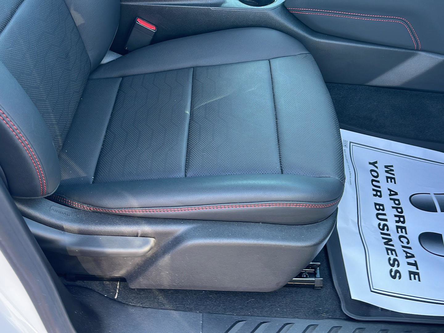 Used 2024 Chevrolet Colorado Z71 w/ Z71 Convenience Package 2 image 31