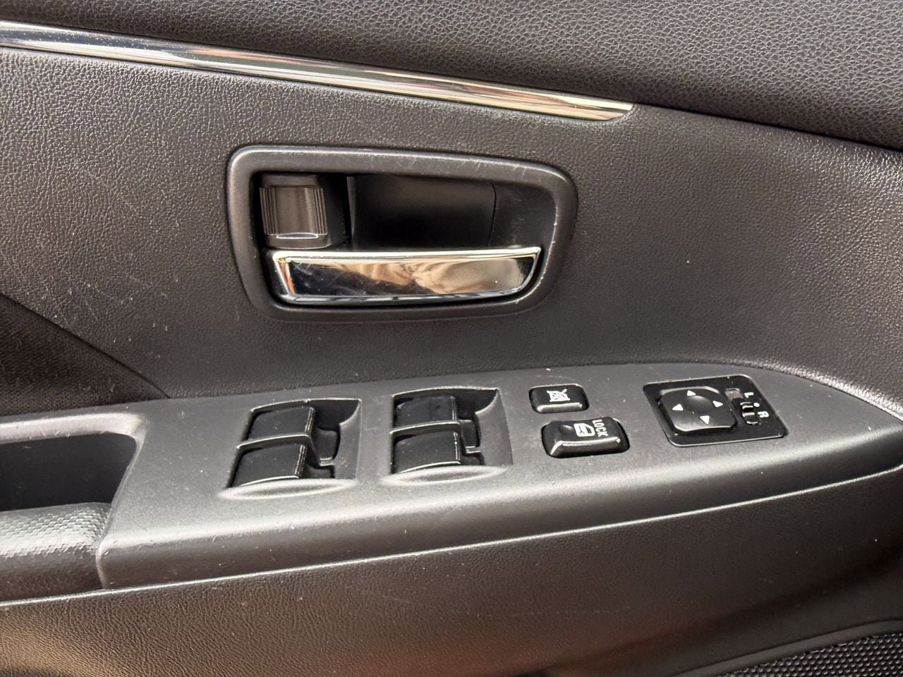 Used 2020 Mitsubishi Outlander Sport ES FWD image 23