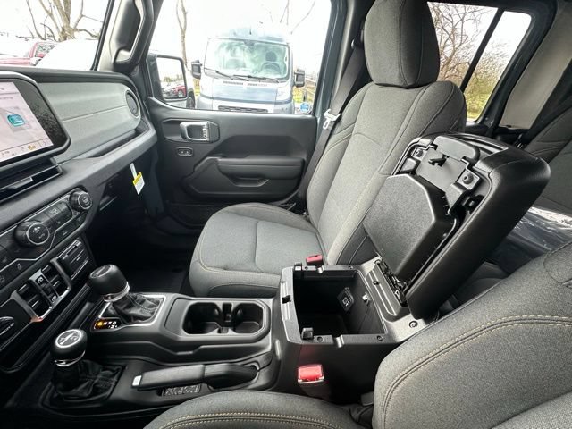 New 2026 Jeep Gladiator Sport AWD/4WD image 23
