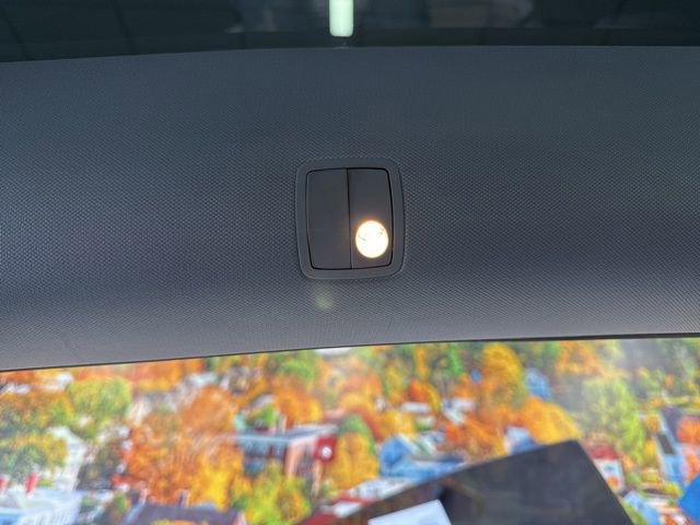 Used 2021 Tesla Model Y Long Range image 35