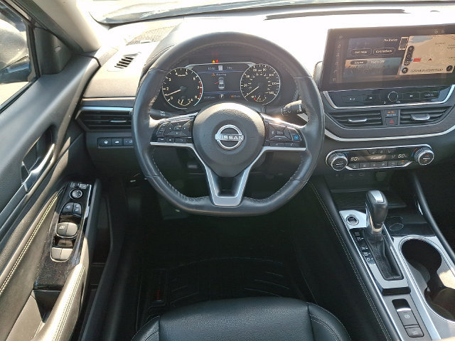 Used 2023 Nissan Altima 2.5 SL FWD image 12