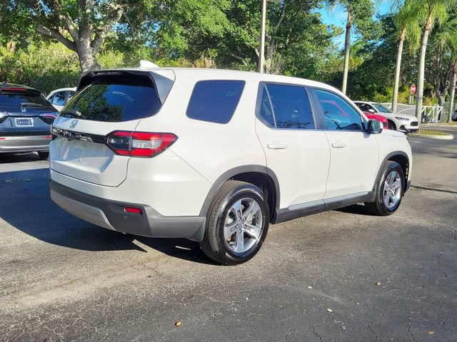 Certified 2025 Honda Pilot EX-L image 6